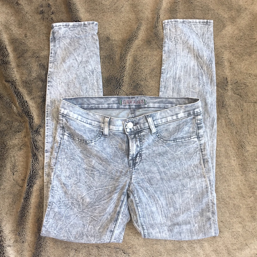 J Brand | Size 28 | Acid Washed Grey Jeggings